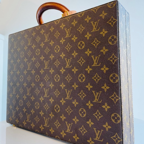 Louis Vuitton Authentic Briefcase - Picture 3 of 8